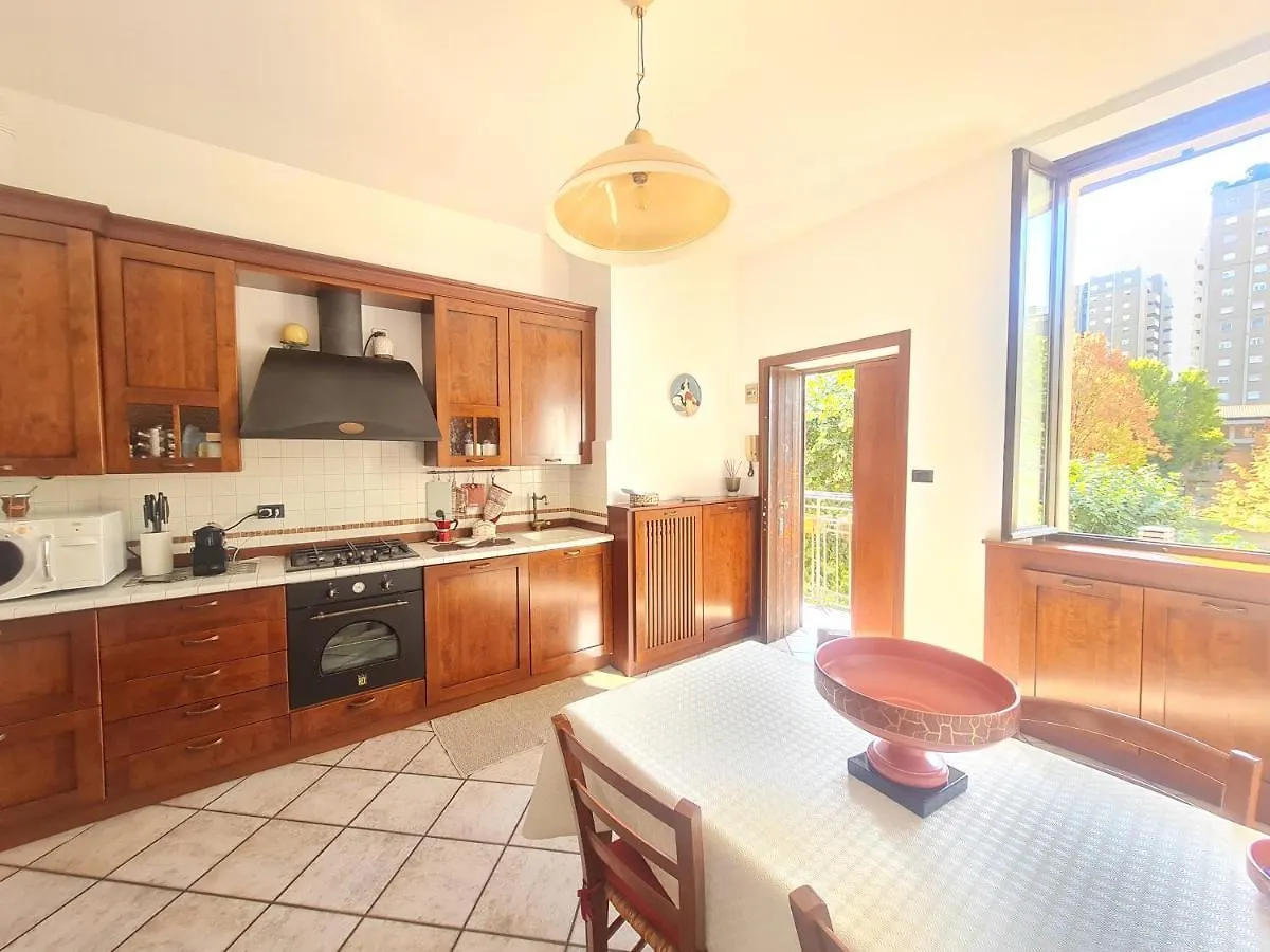 Niguarda - Palanzone Cozy 2Broom Apartment Milan Italy