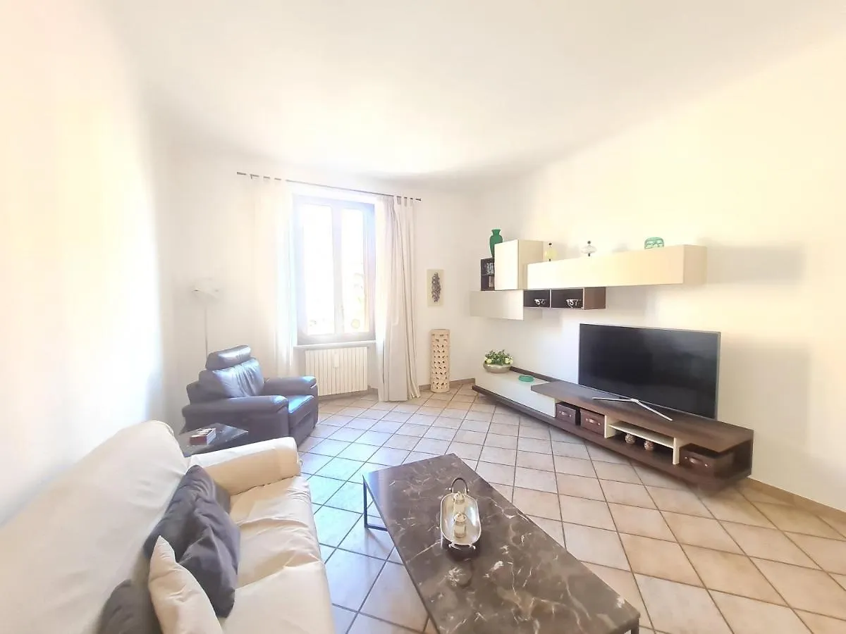 Niguarda - Palanzone Cozy 2Broom Apartment Milan Italy